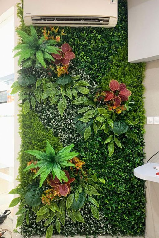Tường cây giả Tân Phú