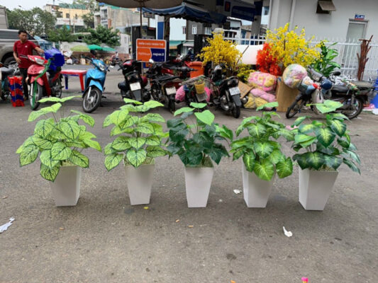 trang trí cành cây giả