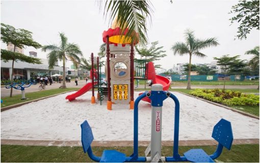 Cát trắng sân chơi