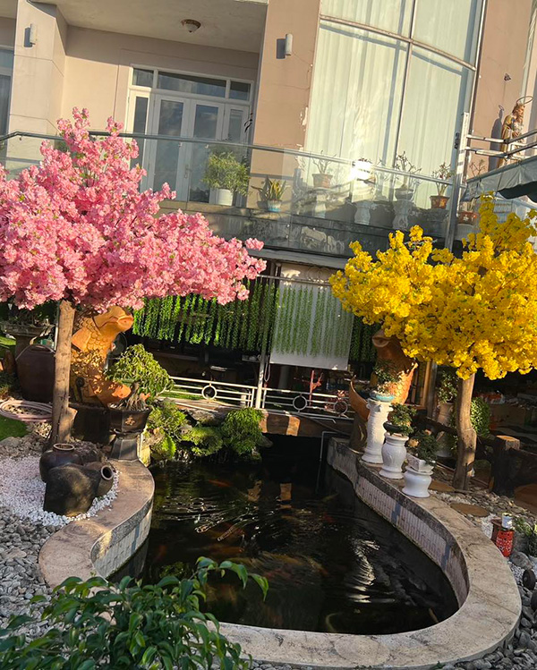 giá bán cây hoa anh đào giả