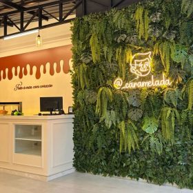 Chi Phí Làm Tường Cây Giả