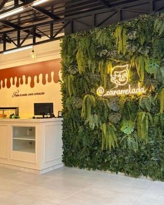 Chi Phí Làm Tường Cây Giả