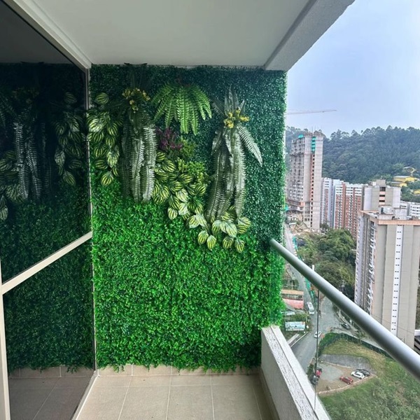 Tường Cây Giả Cho Ban Công Chung Cư Nhỏ