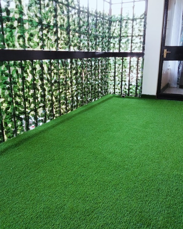 Cỏ nhân tạo có độc hại không