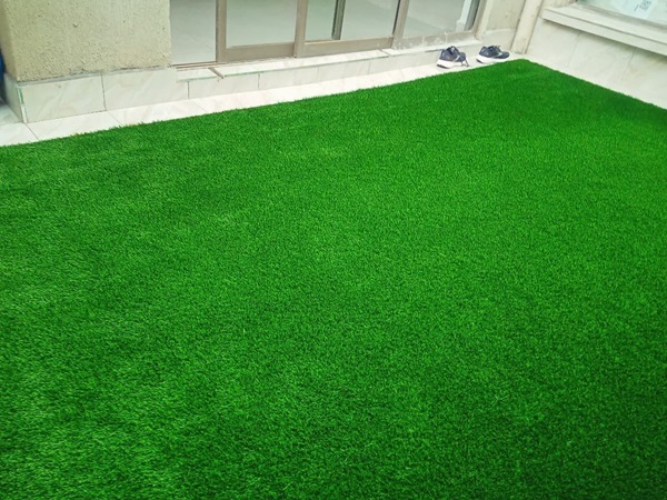 Cỏ nhân tạo dùng được bao lâu? 5 Yếu tố